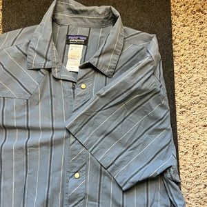 Patagonia short sleeve pearl snap